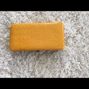 Alligator magnetic clutch